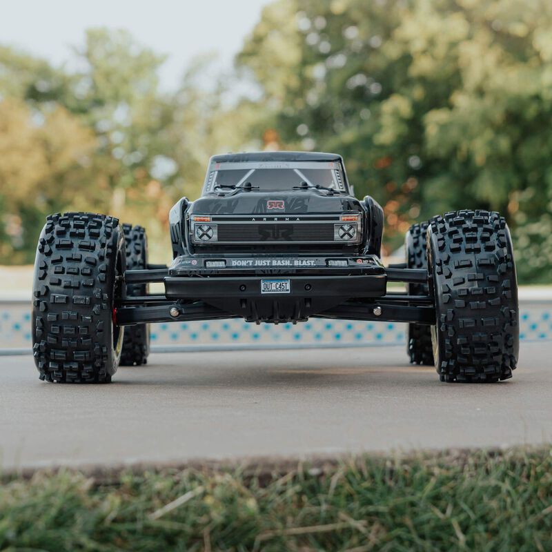 OUTCAST 6S 4WD BLX 1/8 EXB Stunt Truck RTR Black