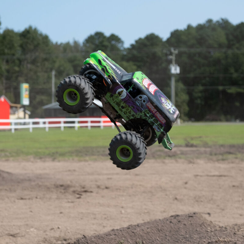 LMT:4wd Solid Axle Monster Truck